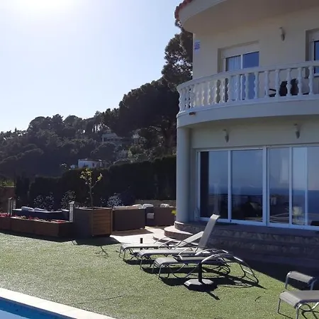 Sleeps 7 Pool Wifi Vila *