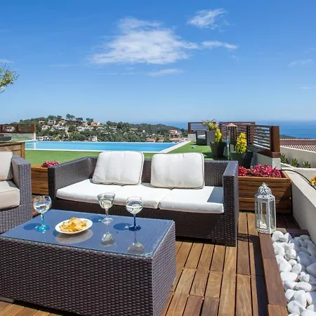 Villa Sleeps 7 Pool Wifi