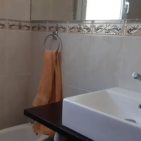 Sleeps 7 Pool Wifi Villa *